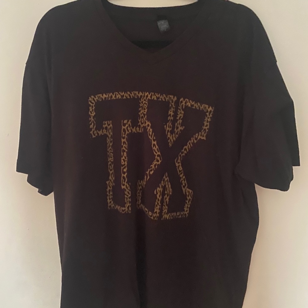 BLACK AND LEOPARD TX TSHIRT
